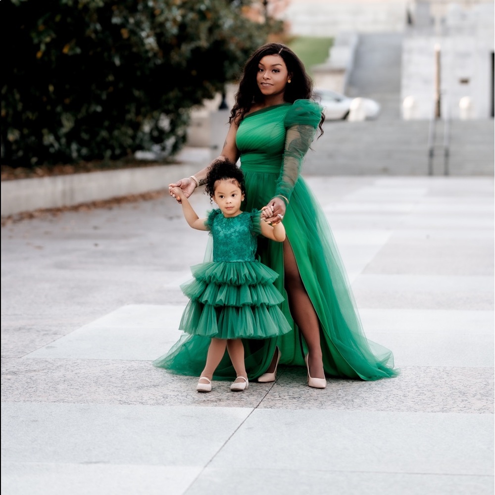 Meet your Posher, Maya